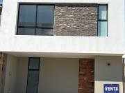 CASA EN VENTA EN COTO GALARZA DE CAPITAL NORTE A ESTRENAR