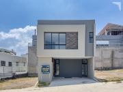 Casa en venta en Coto Privado dentro de Capital Norte...