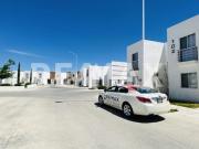 Casa en venta en Cotto Privado con alberca 4