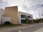 Casa en venta en Country Club Los Naranjos, León, Guanajuato