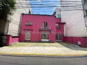 Casa en Venta en Credito Constructor Benito Juarez...