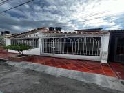 Casa En Venta En Cucuta V128086