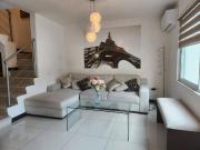 CASA EN VENTA EN CUMBRES 3ER SECTOR