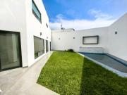 Casa en Venta en Cumbres 3er Sector 4 hab con alberca...