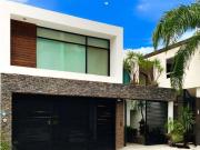 Casa en venta en Cumbres 5 Sector en Monterrey Casa en venta en Cumbres 5 Sector en Monterrey