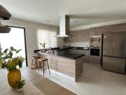 Casa en venta en Cumbres, arriba de Leones