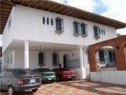 Casa en Venta en Cumbres de Curumo, Caracas