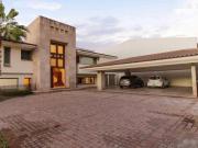 CASA EN VENTA EN CUMBRES DEL CAMPESTRE CON 4 RECÁMARAS