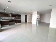 Casa en venta en Cumbres del Lago