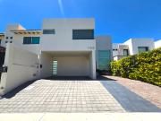 Casa en venta en CUMBRES DEL LAGO