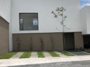 Casa en venta en Cumbres del lago