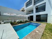 Casa en venta en Cumbres del Lago con alberca