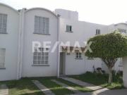 CASA EN VENTA EN CUMBRES DEL LAGO CORREGIDORA