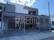 CASA EN VENTA EN CUMBRES DEL LAGO JURIQUILLA