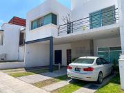 Casa en Venta En Cumbres Del Lago Juriquilla Con Cuatro...