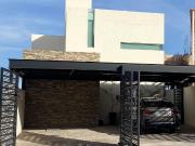 Casa en Venta en Cumbres Del Lago, Juriquilla, Querétaro.GPS