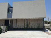Casa en Venta en Cumbres del Lago, Queretaro
