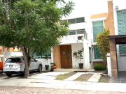 Casa en venta en Cumbres del Lago, Querétaro