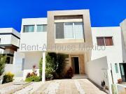 Casa en Venta en Cumbres del Lago, Queretaro