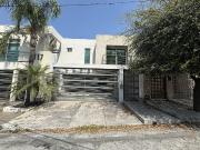 Casa en Venta en Cumbres Elite