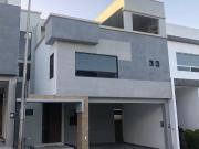 Casa en Venta en Cumbres Elite
