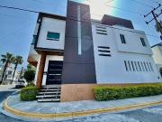 Casa en Venta en Cumbres Elite