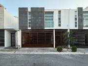 Casa en Venta en Cumbres Elite 9no Sector Monterrey...