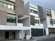 Casa en venta en Cumbres Elite, Monterrey, Nuevo León