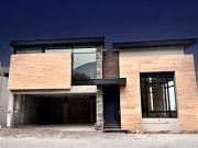 Casa en Venta en Cumbres Elite Premier acabados de lujo