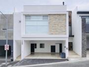 Casa en venta en Cumbres Elite Premier en García