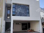 Casa en Venta en Cumbres Elite Premier Sectores Pirineos...