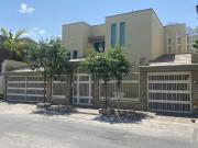 CASA EN VENTA EN CUMBRES ELITE SECTOR VILLAS