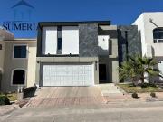 Casa en venta en Cumbres frente a parque, f?cil acceso a...