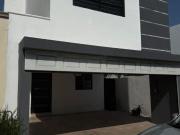 Casa en Venta en Cumbres Le Fontaine