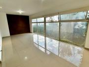 CASA EN VENTA EN CUMBRES MEDEIRA