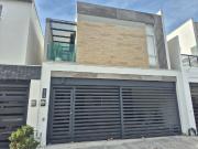 Casa en Venta en Cumbres Puerta de Hierro