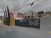 CASA EN VENTA EN CUMBRES UNIVERSIDAD II ETAPA SF