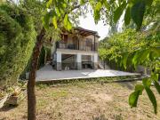 Casa en venta en Dehesas Viejas. CASA DE MADERA EN...