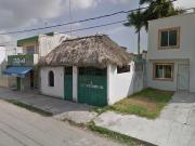 Casa en Venta en Del Bosque, Chetumal – Amplia, Bien...
