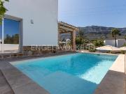 Casa en venta en Dénia, Las Rotas Les Rotes. Encantadora...