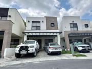 Casa en Venta En Dominio Cumbre Fracc Monticello