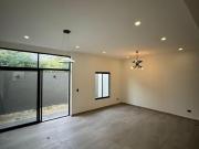 CASA EN VENTA EN DOMINIO CUMBRES