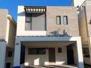 CASA EN VENTA EN DOMINIO CUMBRES