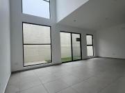 Casa en Venta en Dominio Cumbres Arriba de Av. Leones