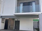Casa en venta en Dominio Cumbres, Cancún, Nuevo León