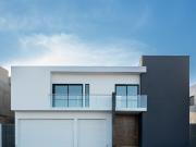 CASA EN VENTA EN DOMINION, CON ALBERCA Y CUARTO DE SERVICIO