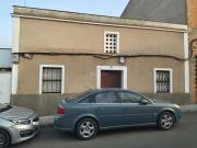 Casa en venta en Don Benito. CASA A TRES CALLES. Casas Don.