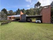 CASA EN VENTA EN EL ALTO DE LAS PALMAS ENVIGADO EN...