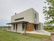 Casa en venta en el Barrio Araucarias con vista a la...