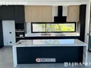 Casa en venta en el Barrio Costas, Puertos / Escobar